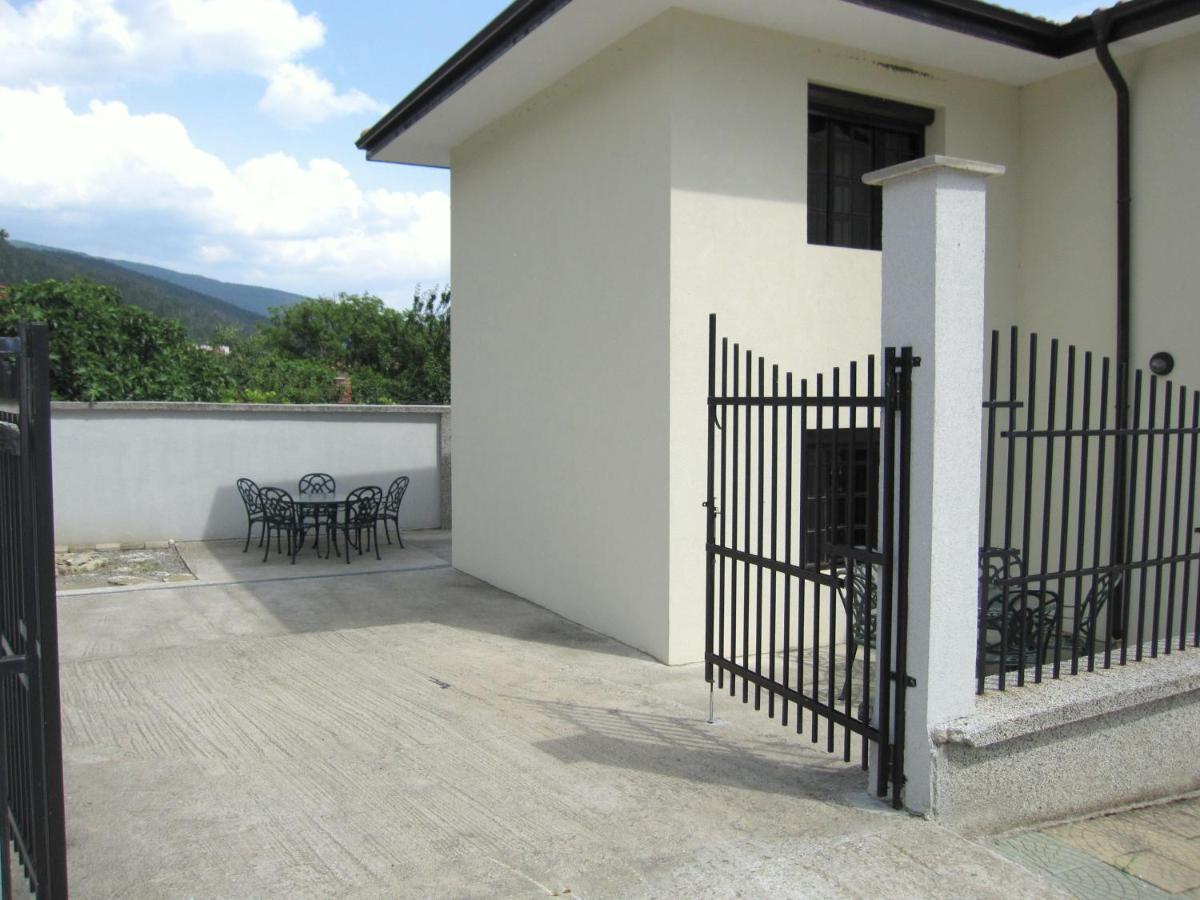 Gnezdo Studio Apart Shipka Exterior foto