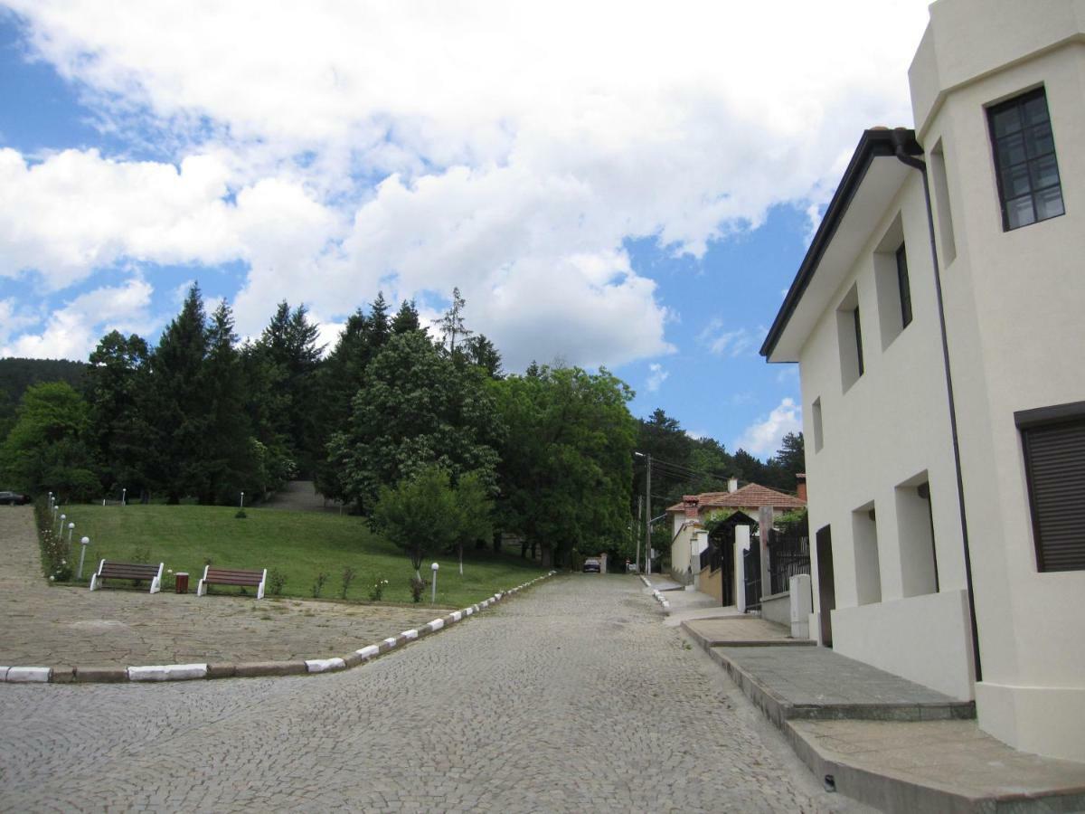 Gnezdo Studio Apart Shipka Exterior foto